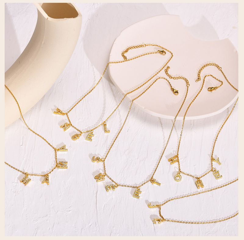 2025 Nuovi arrivi Collana personalizzata con nome per donna, Collana con ciondolo con lettera iniziale in zircone, Gioielli all'ingrosso in acciaio inossidabile_voghion.com