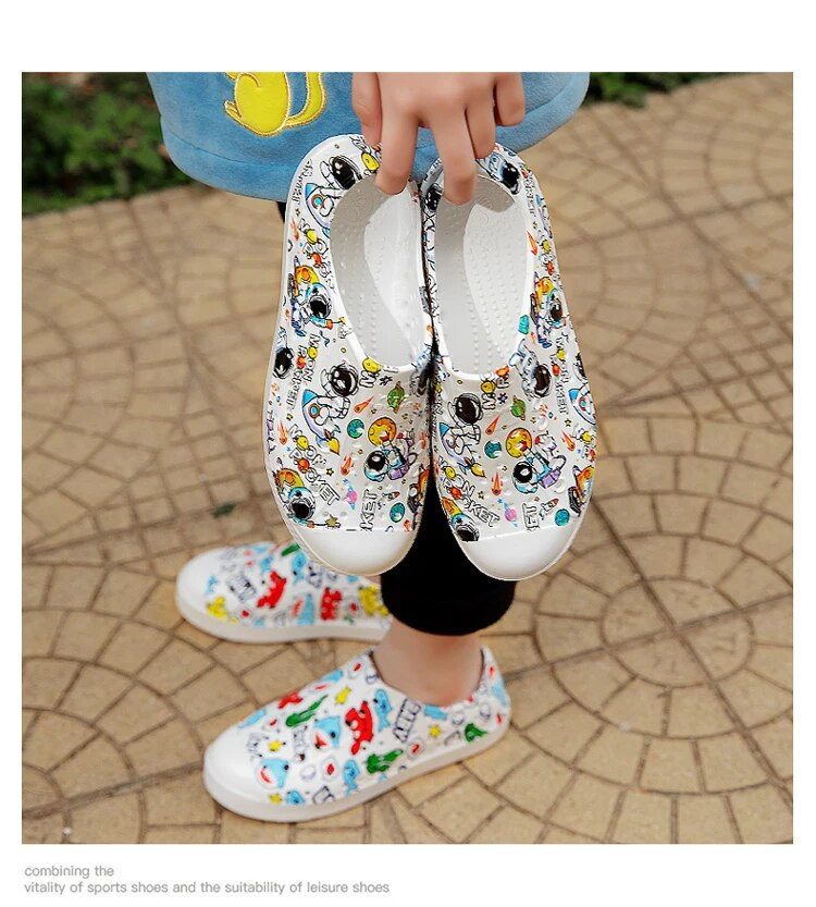 Boys and Girls Put on Beach Summer Swimming Sandals Children's Light Water Hollow Out Foam Running Shoes 26-35_voghion.com