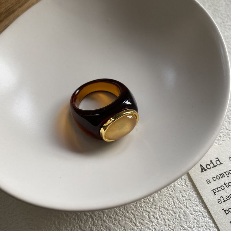 Anello in resina marrone semplice di alta qualità, stile romantico francese, design di nicchia, elegante blogger, stesso stile_voghion.com