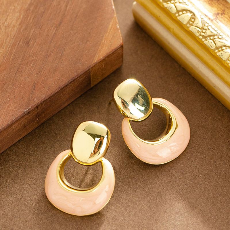 French Style Exquisite And Fashionable Small Fragrance Geometric Drip Oil Ring Earrings, Light Luxury Temperament,_voghion.com