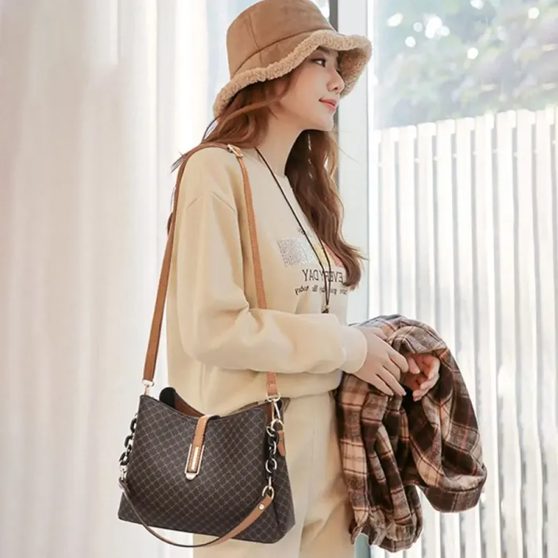 Quality New Leather Handbags High Capacity Advanced Sense Female Long Strap Shoulder Bag_voghion.com