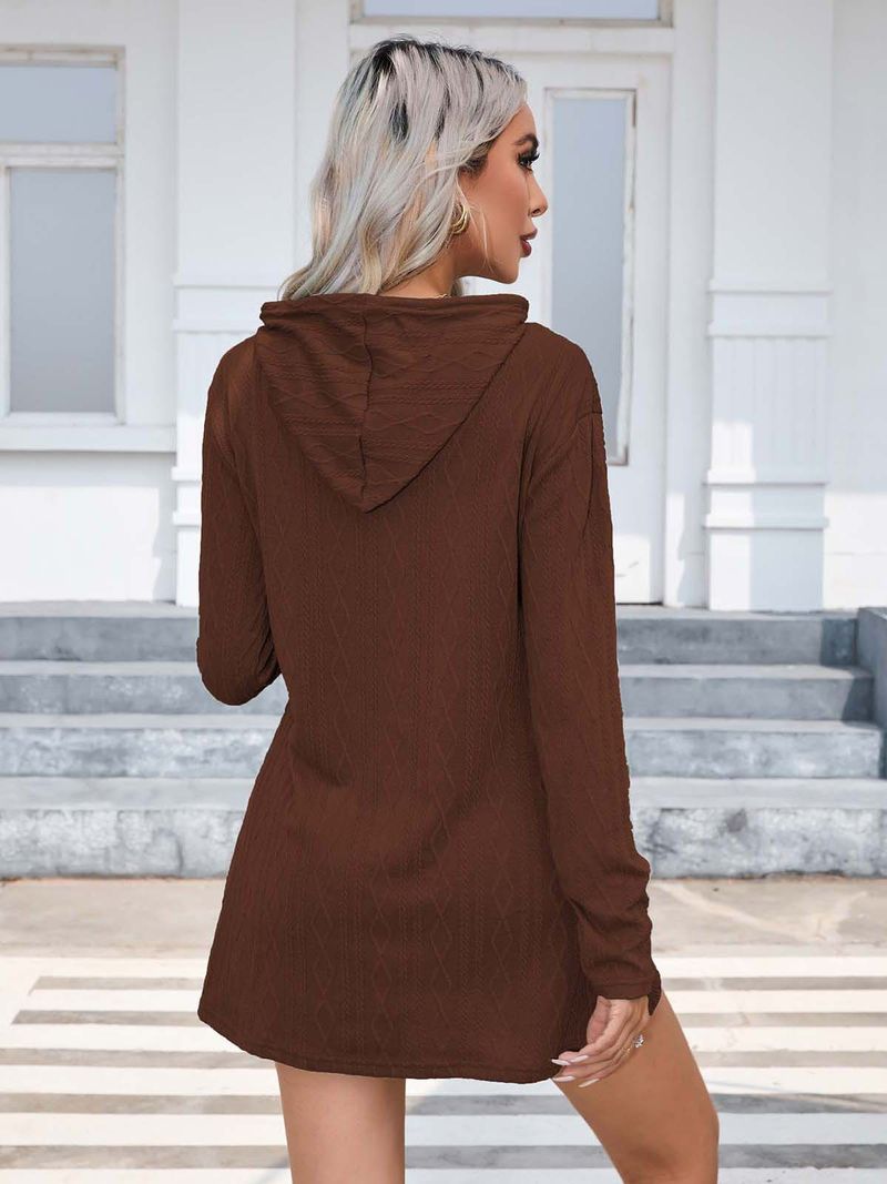 Abito a maniche lunghe con cappuccio in maglia da donna autunno/inverno 2024_voghion.com
