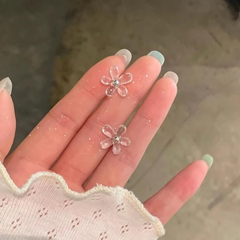 Orecchini a forma di fiore in resina trasparente per donna, design semplice e di nicchia, orecchini versatili e dolci, nuova tendenza estiva_voghion.com