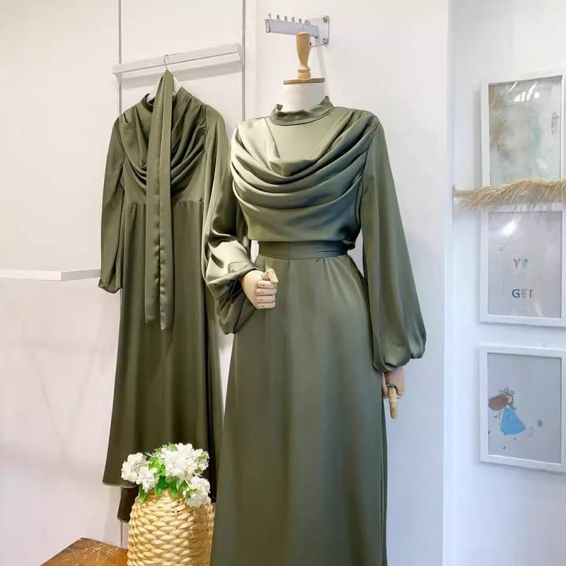 Abbigliamento da donna Moda Abito in raso con maniche a sbuffo e colletto in pile_voghion.com