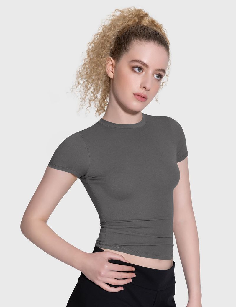 Grenziwwerschreidend europäesch an amerikanesch Tops Dammen Kuerzärmlech Summer Geplisséiert Slim T-Shirt_voghion.com