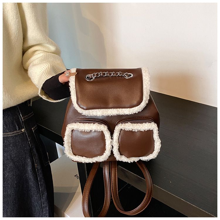 Autumn And Winter Niche Casual Backpack 2024 New Fashionable Versatile Shoulder Bag Large Capacity Textured Handbag_voghion.com