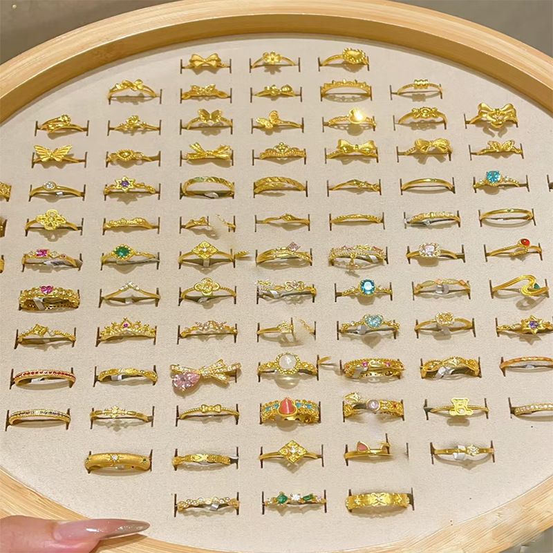 Anello Gufa Su Circle da donna, design di nicchia, sensazione di alta qualità, simulato oro sabbia vietnamita, indice solido_voghion.com