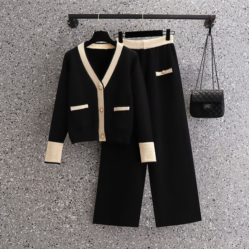 Büyük Beden Renk Bloklu Örgü Kazak ve Geniş Paça Pantolon Takımı - Kadınlar İçin Trend Günlük Kıyafetler Moda Trendleri_voghion.com