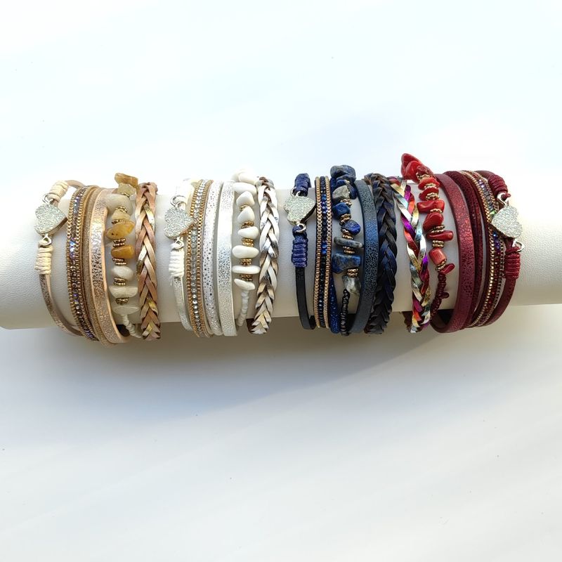 Multi Layer Fashionable Peach Heart Crushed Stone Leather Bracelet, Ladies' Magnetic Buckle Batch_voghion.com