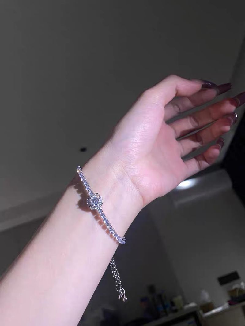 Square Zircon Adjustable Bracelet Women's Simple Light Luxury Bracelet Personalized Temperament High End Feeling Bracelet_voghion.com
