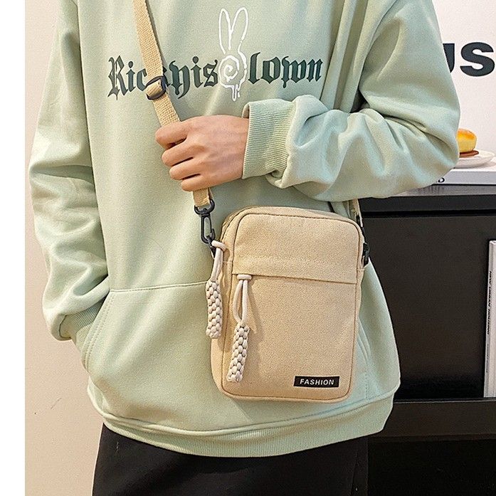 2025 Neue Mini-Canvas-Telefon-modische leichte vertikale Umhängetasche für Damen, vielseitige Schultertasche für den täglichen Gebrauch, kleine quadratische Tasche_voghion.com