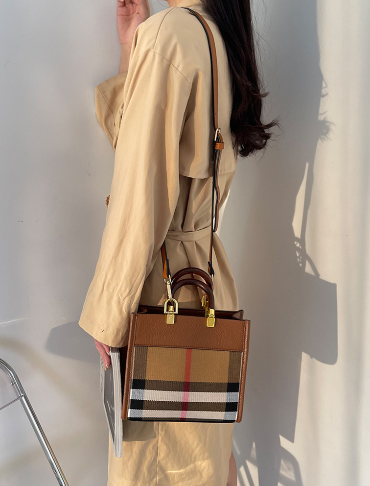 2023 New Handbag High-end Leather Fashion Women's Bag Simple All-match Shoulder Messenger Bag Factory Direct Sale_voghion.com