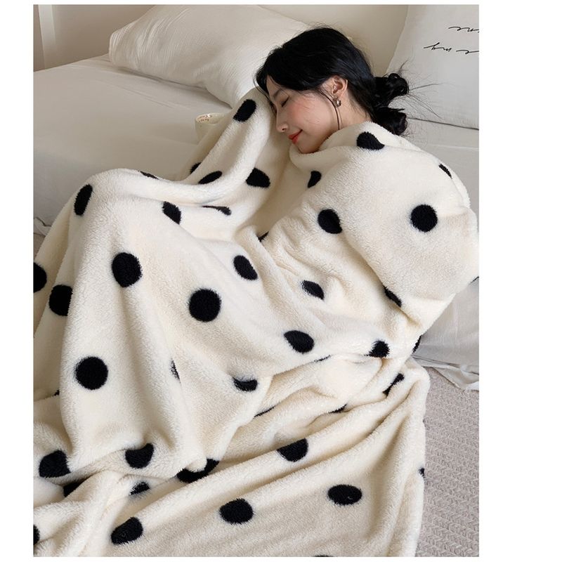 Polka Dot Milch Samt Büro Nickerchen Decke Verdickt Winter Korallen Samt Kleine Decke_voghion.com