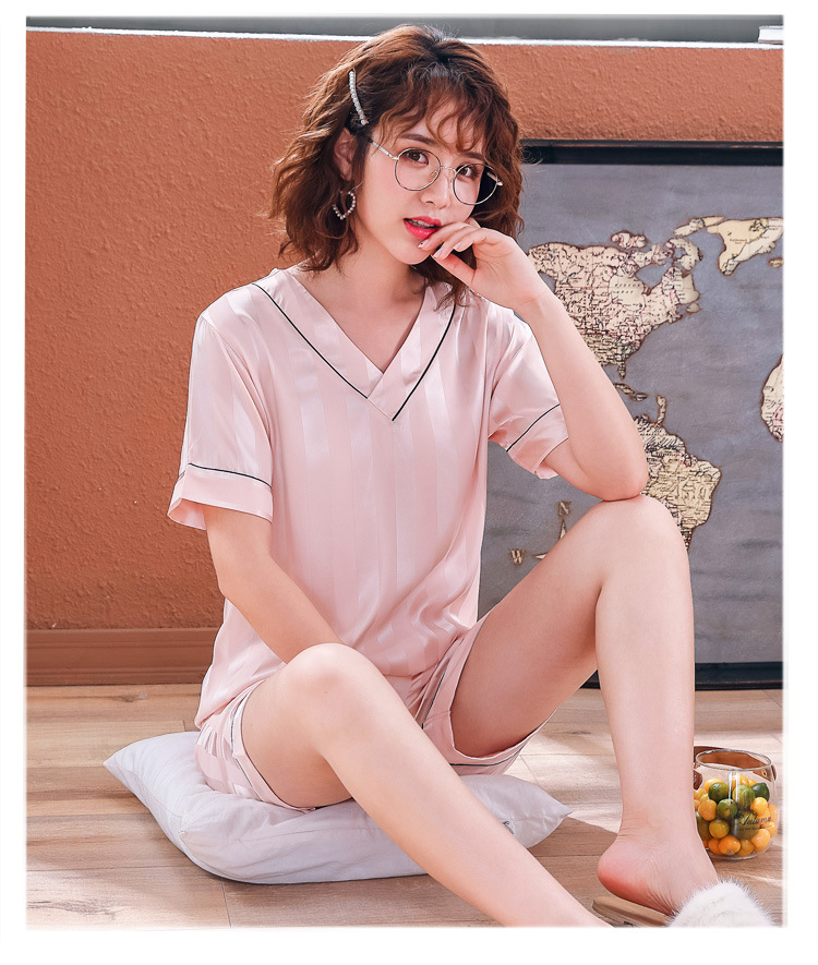 Pár Loungewear Ženy Léto Hedvábí tenký Krátký rukáv Korejský Jacquard Pruhované Ledové Hedvábné Domácí oblečení Pánská dvoudílná sada_voghion.com