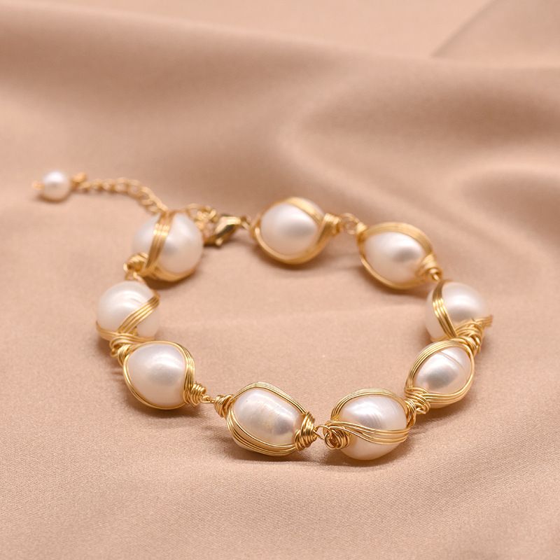 Pearl High-End Wire Wrapped Bracelet Elegant Design Sense Jewelry High-Quality Natural_voghion.com