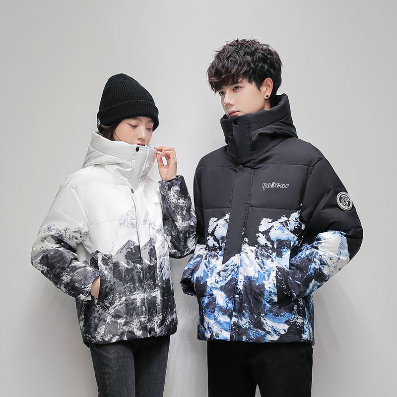 2024 Winter Neue Daunenjacke Kurze Kapuze Schnee Berg Farbverlauf für Männer und Frauen, Paar Mantel Trendy_voghion.com