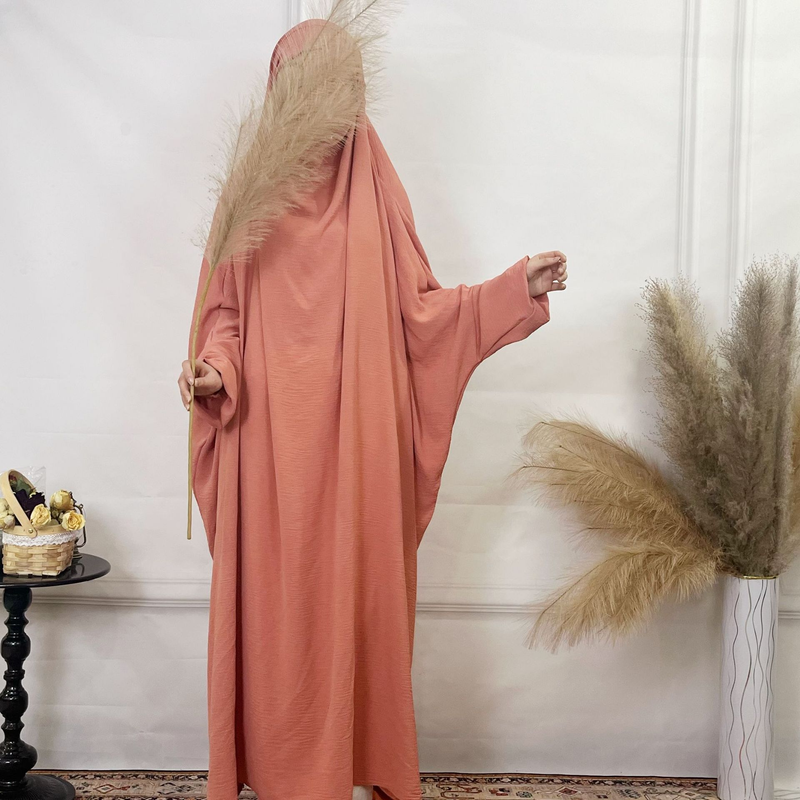 Sieviešu apģērbs Tuvajos Austrumos Dubaijā, malajiešu vienkrāsains, brīvs halāts, plus izmēra sieviešu kleita_voghion.com