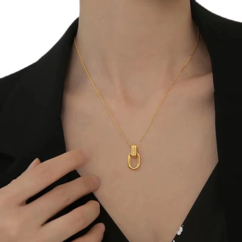 Geometric Double Ring Titanium Steel Necklace Women's Light Luxury Niche Design Pendant Clavicle Chain Neck Chain_voghion.com