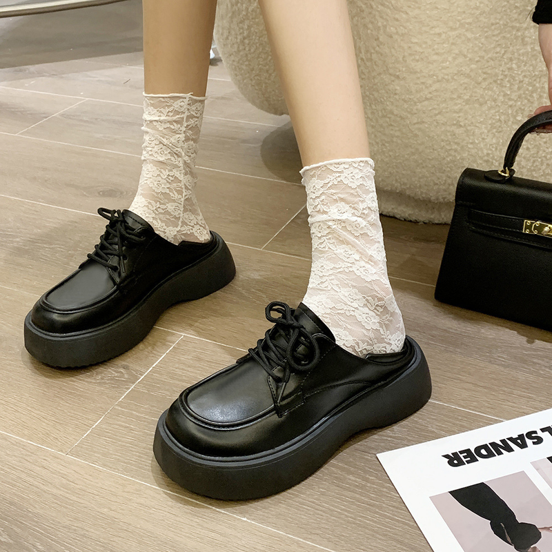 Piccole scarpe in pelle da donna stile britannico 2023 Nuova primavera ed estate studentessa testa grande retro cinturino nero fondo spesso aumento scarpe singole jk_voghion.com
