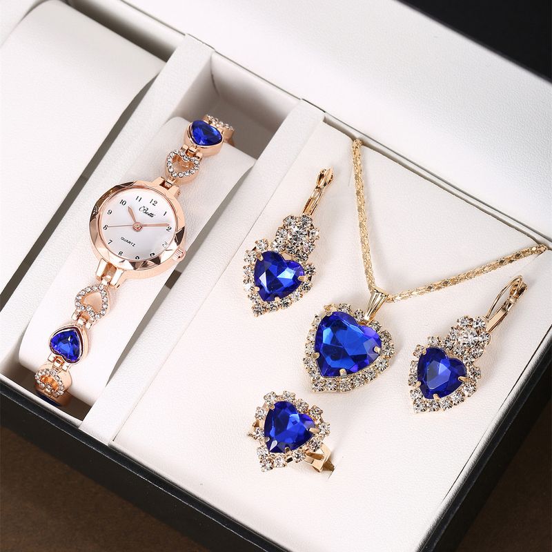 Orologio al quarzo minimalista di lusso da donna con quadrante rotondo e set di gioielli a forma di cuore - Elegante bracciale in acciaio inossidabile_voghion.com