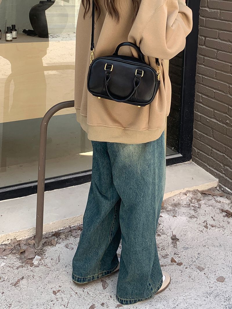 2024 Spring/Summer New Korean Postman Bowling Maillard Handheld Horizontal Small Square Bag for Women Crossbody_voghion.com