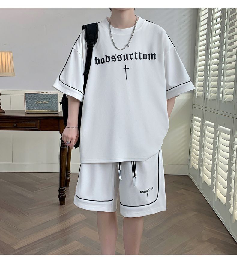 Teismelise lühikeste varrukatega T-särk suvi 2024, meeste rõivakomplekti uus komplekt, Korea versioon, lai lõige, terve komplekt_voghion.com