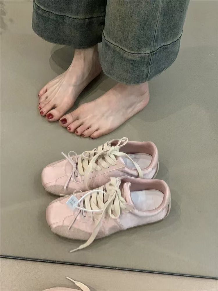 Rindsleder-Version Ballett-Stil Schleife Multifunktionale Colorblocking Deutsche Damen-Sneaker_voghion.com