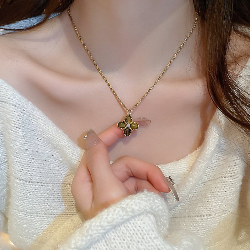 Designer stijl retro mode bloem oor gesp ketting set elegante en hoogwaardige trui ketting mode-sieraden set_voghion.com