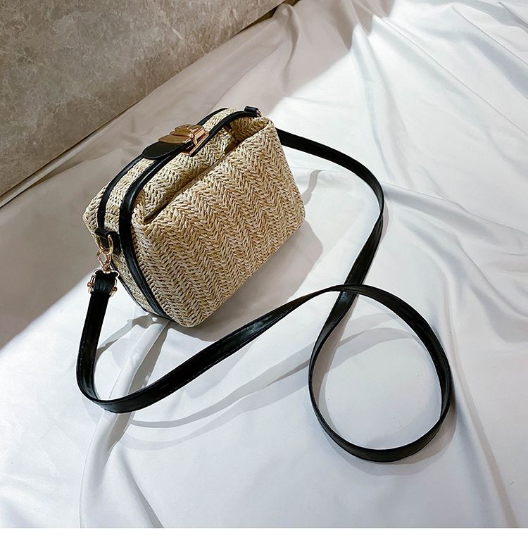 2024 Nieuwe lente/zomer kleine tas voor dames Trendy Koreaanse editie Veelzijdige crossbody tas Eenvoudige en frisse handtas met één schouder van grasweefsel_voghion.com
