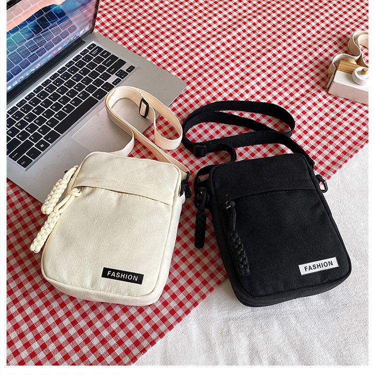 2025 Neue Mini-Canvas-Telefon-modische leichte vertikale Umhängetasche für Damen, vielseitige Schultertasche für den täglichen Gebrauch, kleine quadratische Tasche_voghion.com