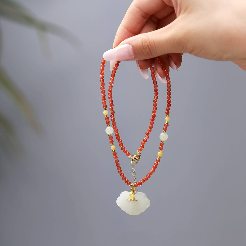 Kettenhalsketten Natürlicher Kristall und Nephrit Jade Ruyi Lock Halskette Nanhong Rosenkranz Echtes Gold Kleidung Alle Match High End Schlüsselbeinkette_voghion.com