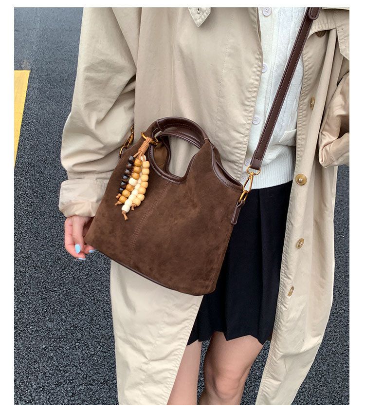 Borsa a secchiello con tracolla singola versatile in pelle scamosciata da donna, nuova moda 2025, borsa a mano Melad_voghion.com
