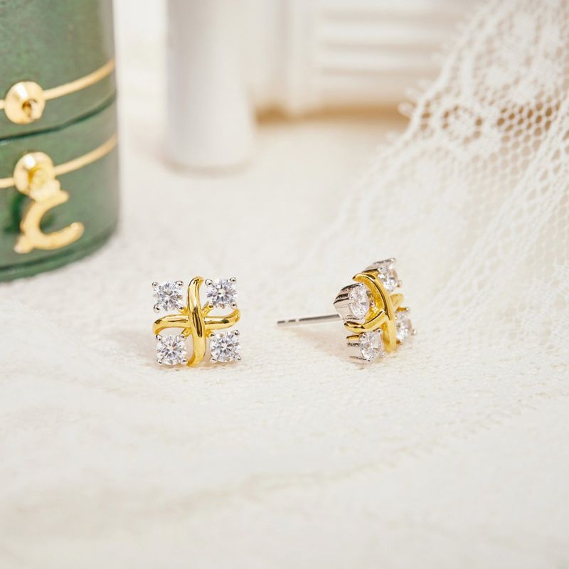 Orecchini a croce con zirconi a forma di ago in argento S925 di alta qualità, orecchini a croce con piccoli diamanti, semplici e leggeri, di lusso giapponese e coreano_voghion.com