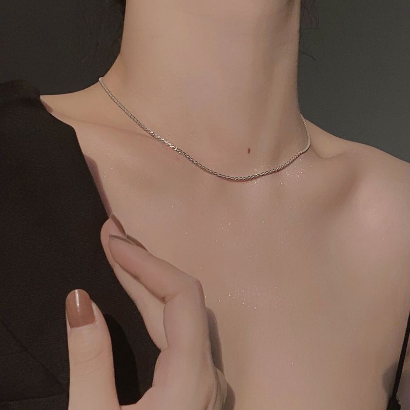 New Sparkling Glitter Plain Bare Chain Silver Necklace Simple Personality Niche Light Luxury Elegant Women's Accessory_voghion.com