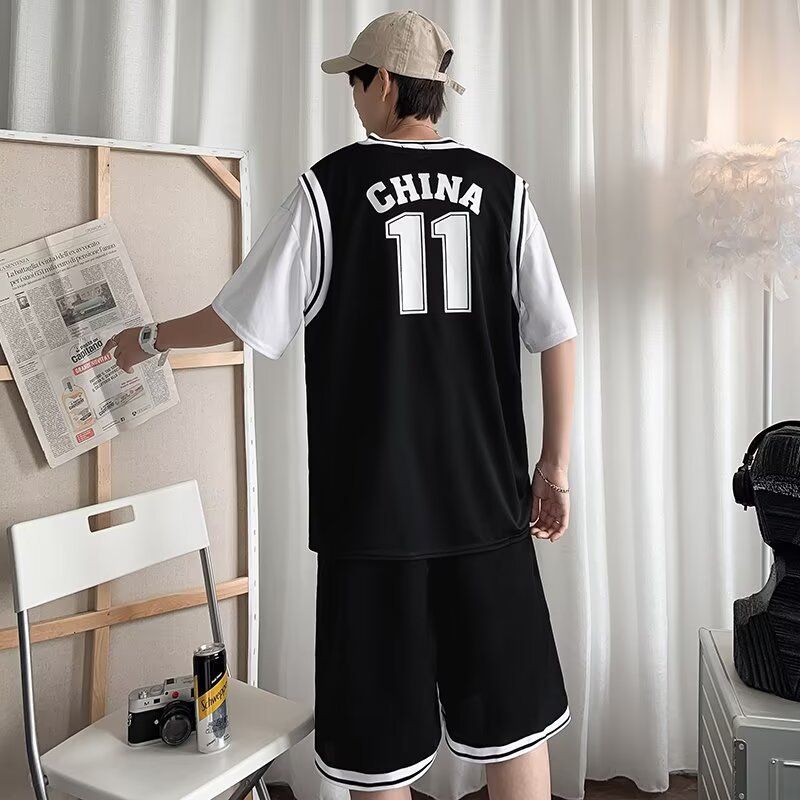 Herrenbekleidung Basketballanzug Lockerer großer Sportbekleidungs-Trainingsanzug Trendy Zweiteiliger Wettkampfanzug für Mittelschüler Trikotanzug_voghion.com