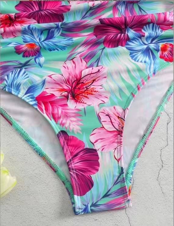 2024 Costumi da bagno europei e americani, costume da bagno bikini con volant diviso in pezzi da donna, costume da bagno stampato, bikini_voghion.com