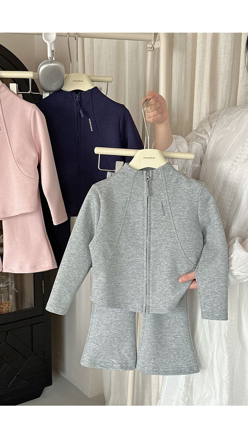 Xie Jinmao Kinderbekleidung Eltern-Kind-Outfit Mädchen Herbst Sweatshirt Set Stilvolles Baby Mädchen Koreanische Version Reißverschluss_voghion.com