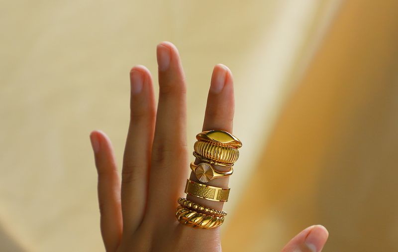 Gorące wyprzedaże Croissant Chunky Rings dla kobiet Kolor Złoty Pozłacany Szeroki Błyszczący Pierścień Ze Stali Nierdzewnej Nieregularna Muszla Biżuteria Do Układania_voghion.com