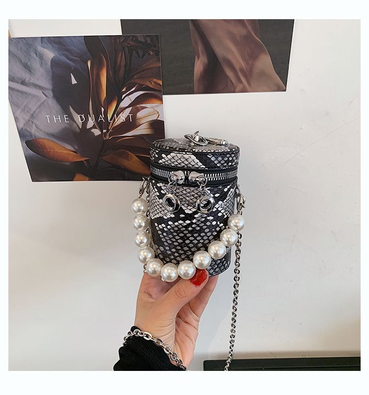 Borsa a secchiello da donna, borsa a tracolla con catena, per donna, 2023, nuova borsa a cilindro portatile mini in rete, borsa decorativa a scoppio rosso vivo_voghion.com