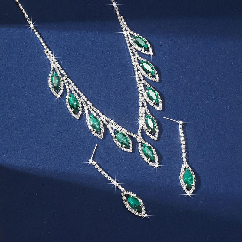 vendite calde Set di orecchini con collana e cristallo di diamanti colorati Set di due pezzi di gioielli multicolori_voghion.com