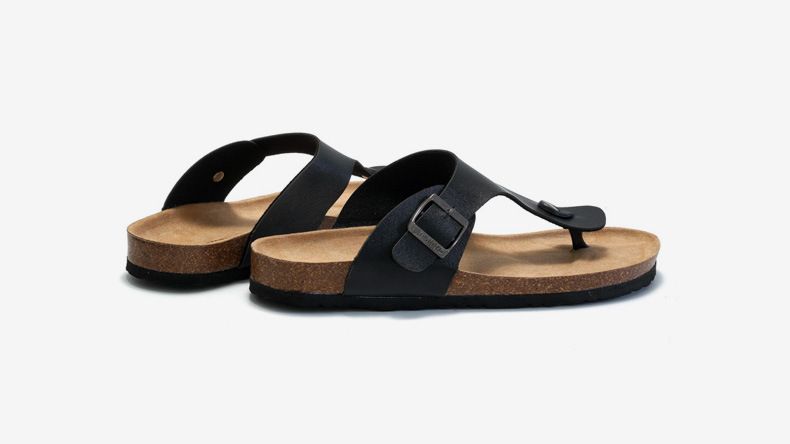 SHLIANG Brand Design Spring Summer Men's Soft Wood Slippers Fashion Flip Flops Beach Shoes Water Squeeze Cool Sandals Y0558_voghion.com