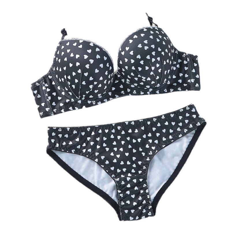 Ensemble de soutien-gorge spécial à base noire et imprimé cœur, sous-vêtements à armatures et bonnets fixes_voghion.com