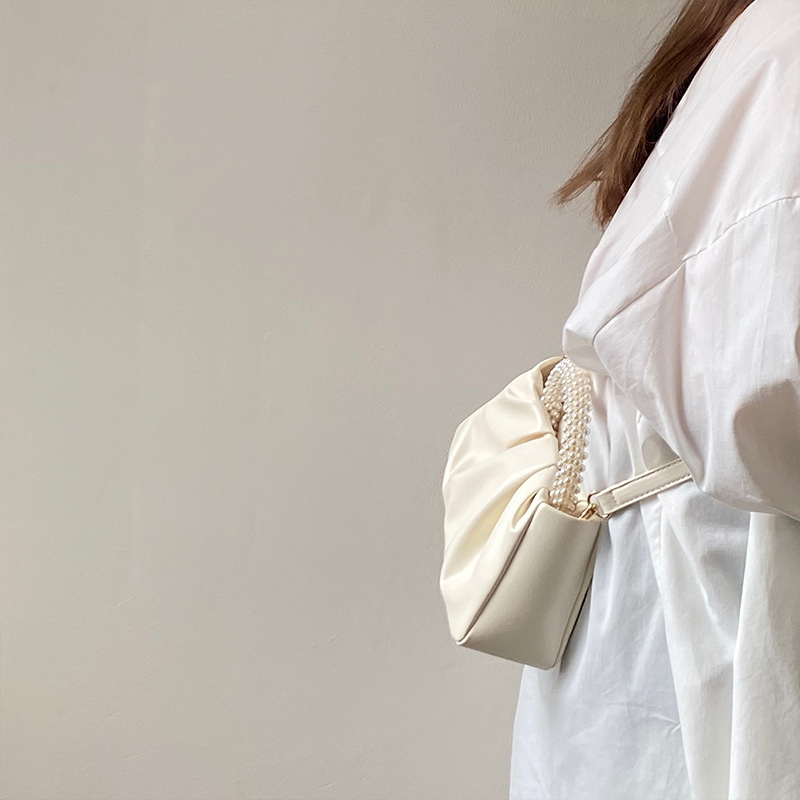 2024 Mini borsa a tracolla singola a spalla singola per telefono cellulare piegata alla moda da donna piccola perla_voghion.com