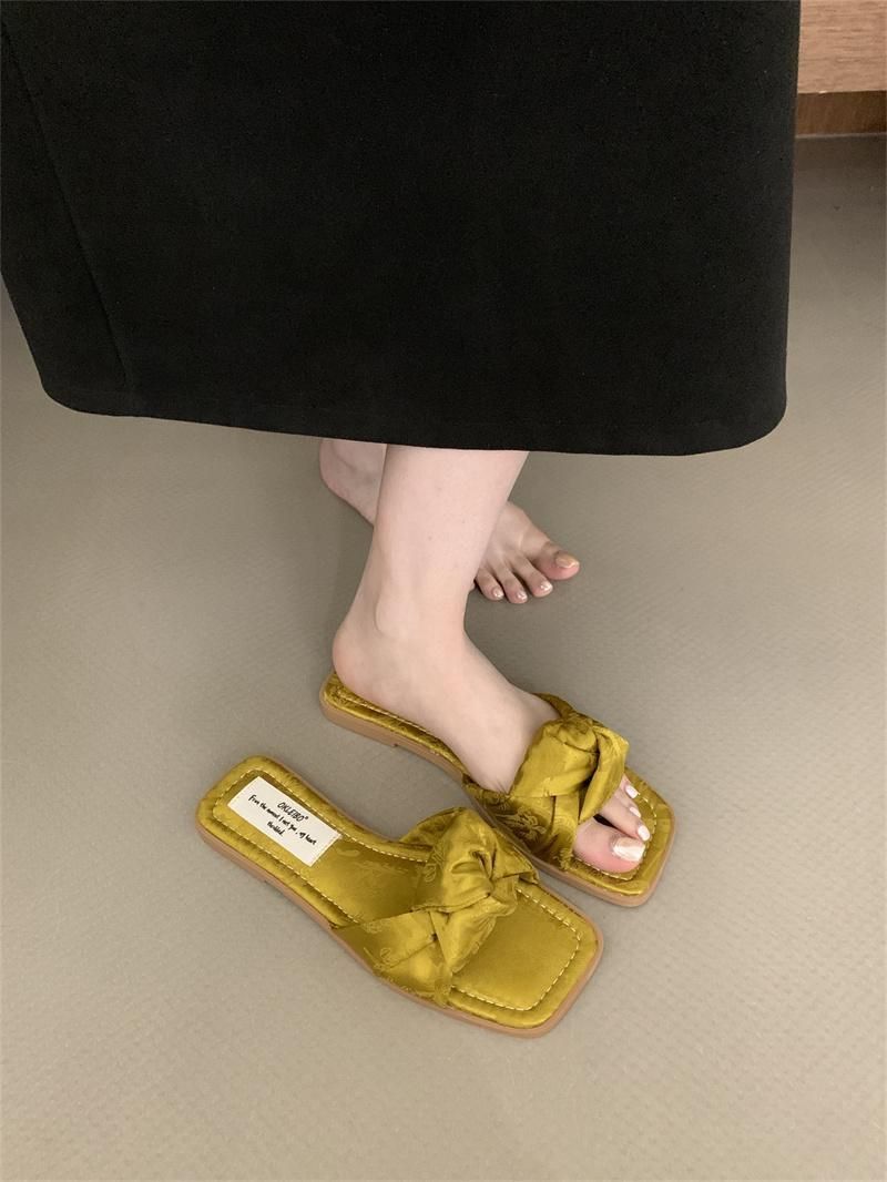 Satin Temperament Fairy Pleated One Line Slippers Exposed Toes, Low Heels, Cool Coolness, Summer Temperament, Paired_voghion.com