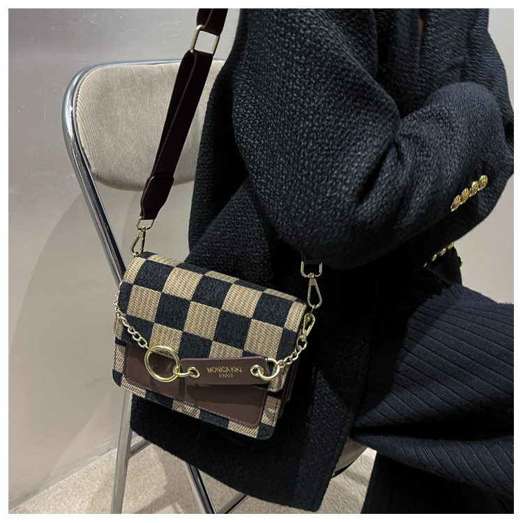 Herbst- und Wintermodelle ins Wind Senior Sinn für exquisite Mode hundert passende Schachbrettgitter kleine quadratische Tasche Damen Umhängetasche_voghion.com