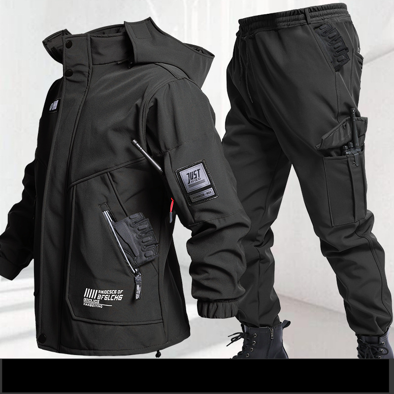 Wasserdichte Softshelljacke mit Fleecefutter und Kapuze für Herren – Winddichter Thermo-Wintermantel für Arbeiten im Freien, Wandern und Reiten (Dunkle Nacht)_voghion.com