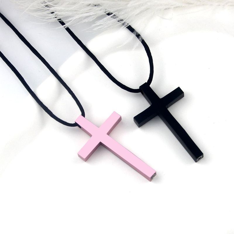 EDC Cross Portable Metal Tactical Necklace For Men And Women Outdoor Self-Defense Survival Tool_voghion.com