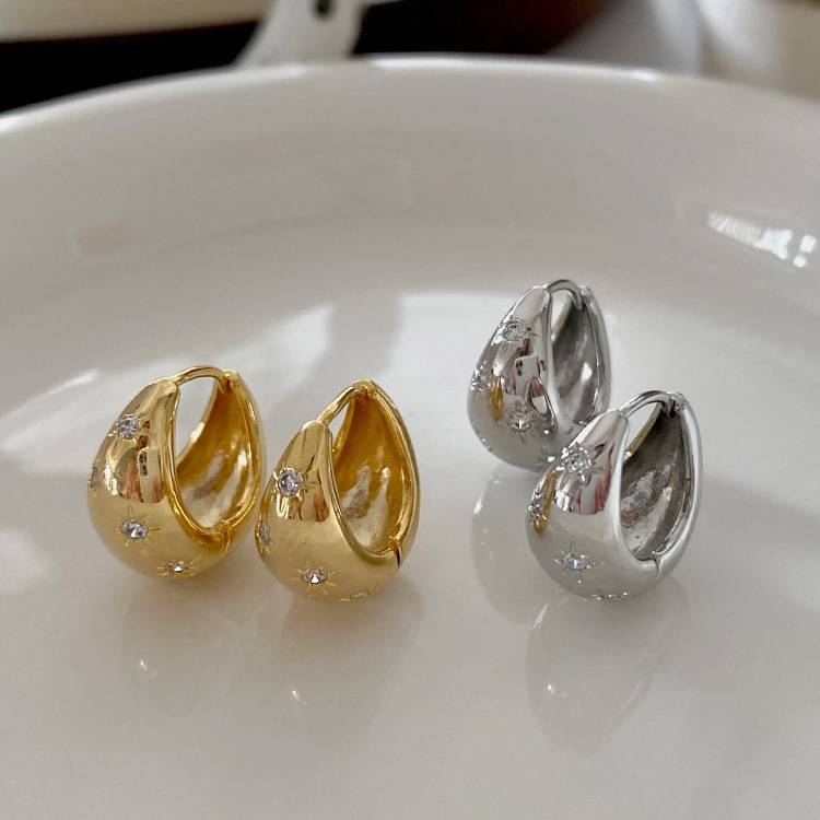 Pendientes de nueva tendencia con diseño de nicho simple, pendientes circulares de estrella, pendientes de metal retro de alta gama franceses._voghion.com