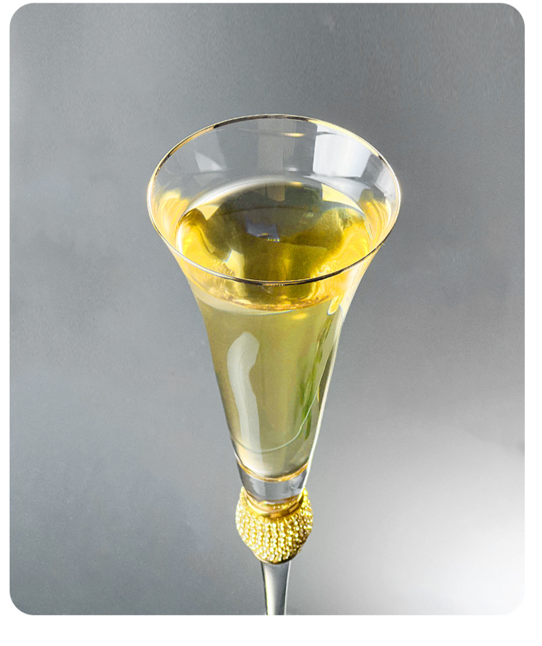 Creative Diamond Wrapped V-formad Trumpet Champagne Goblet Advanced Stroke Cocktailglas_voghion.com