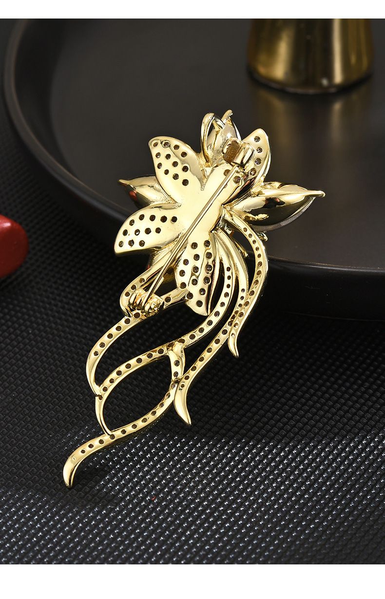 Ny eksklusiv blomsterbroche med paladsdiamantindlagte blomster til kvinder, personlig og elegant nålesmykke_voghion.com